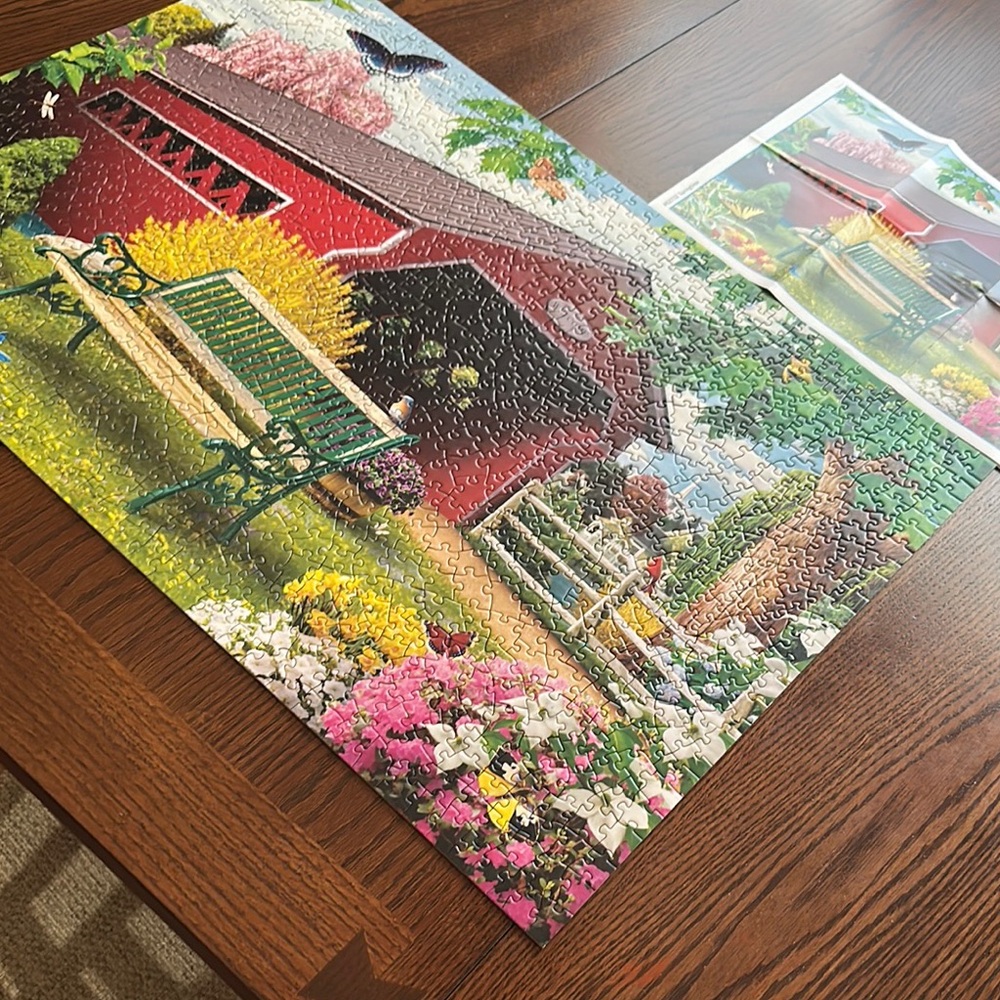 Charming Red Barn Jigsaw Puzzle